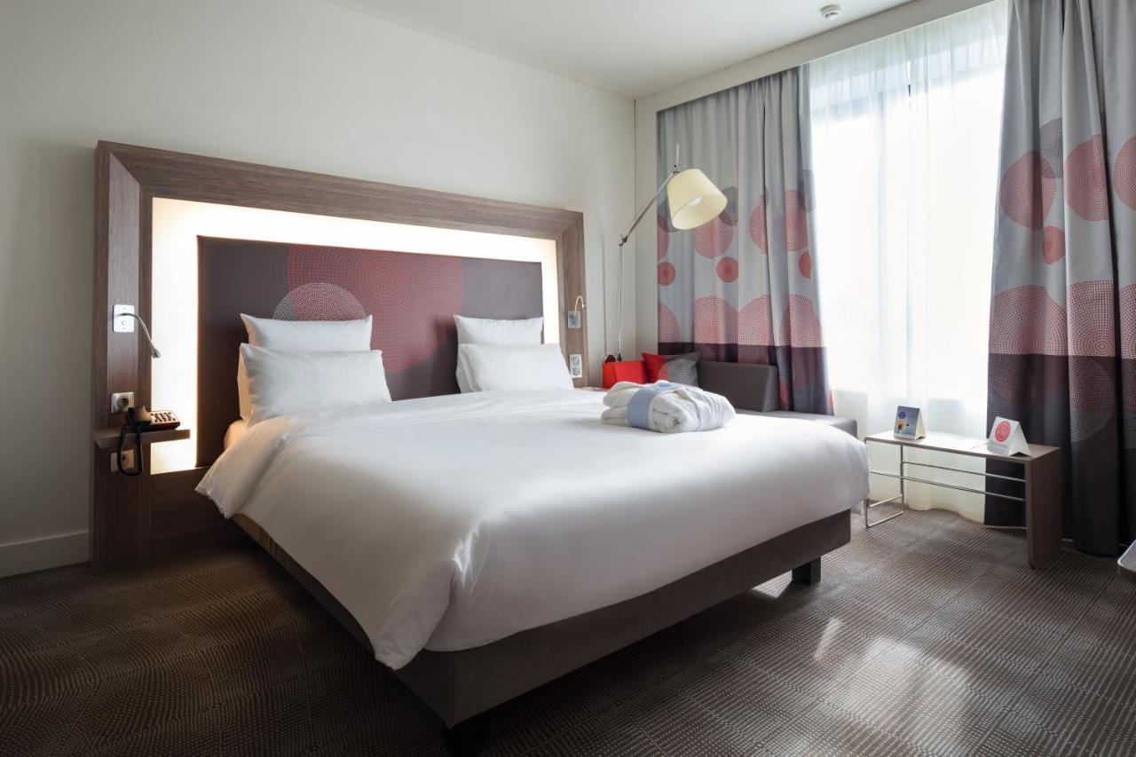 Novotel Almaty City Center Luaran gambar